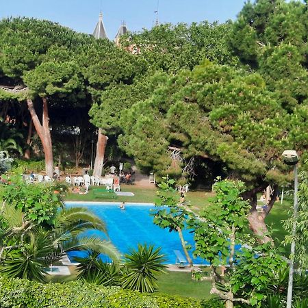 Bright Apartment Near The Beach And Barcelona By Train El El Masnou Zewnętrze zdjęcie