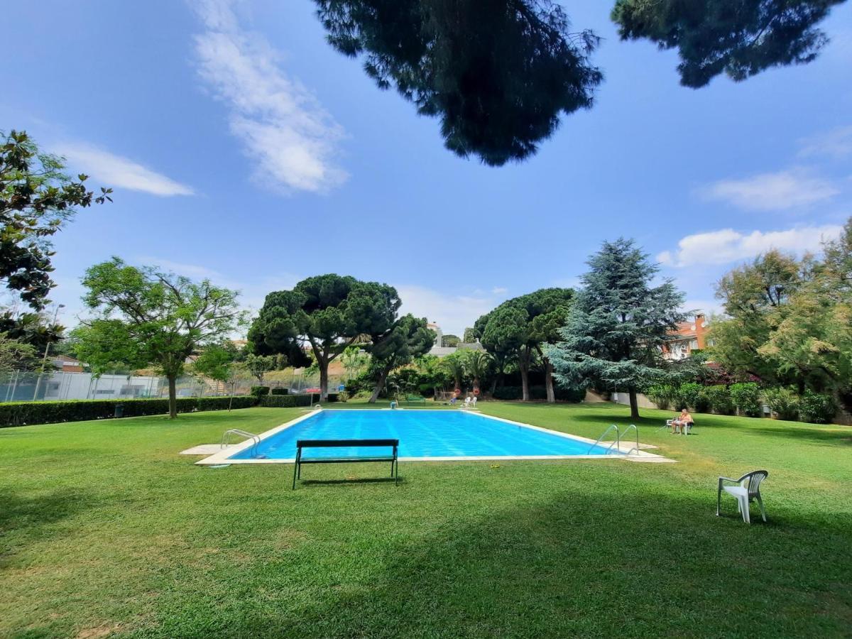 Bright Apartment Near The Beach And Barcelona By Train El El Masnou Zewnętrze zdjęcie