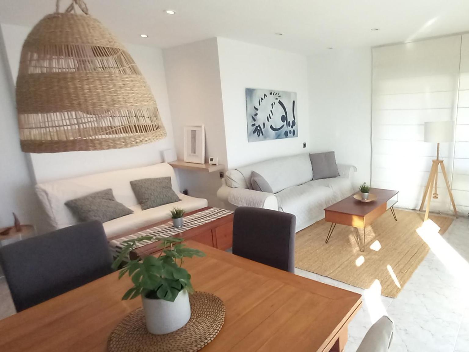 Bright Apartment Near The Beach And Barcelona By Train El El Masnou Zewnętrze zdjęcie